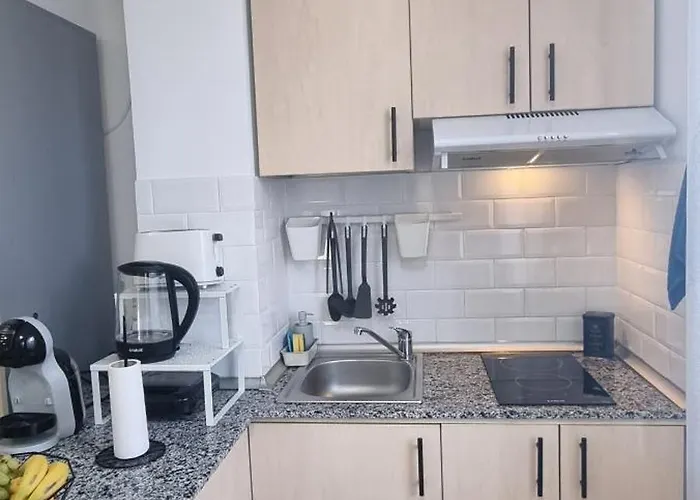 Fundeni Hospital - Kitchen, Terrace & Parking