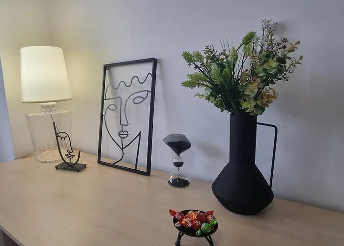 Apartamento Fundeni Hospital - Kitchen, Terrace & Parking