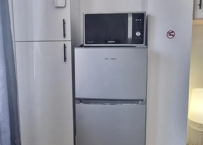 Fundeni Hospital - Kitchen, Terrace & Parking Apartment Bucharest